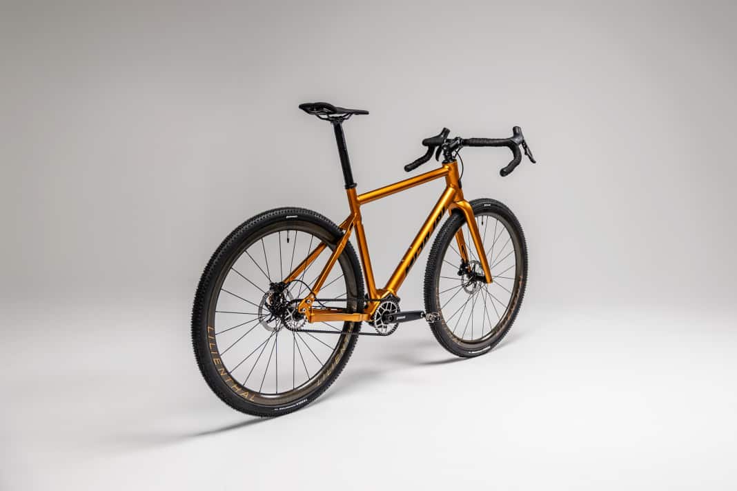 The Cerakote finish on the Nicolai Argon GX GPI has a golden sheen.