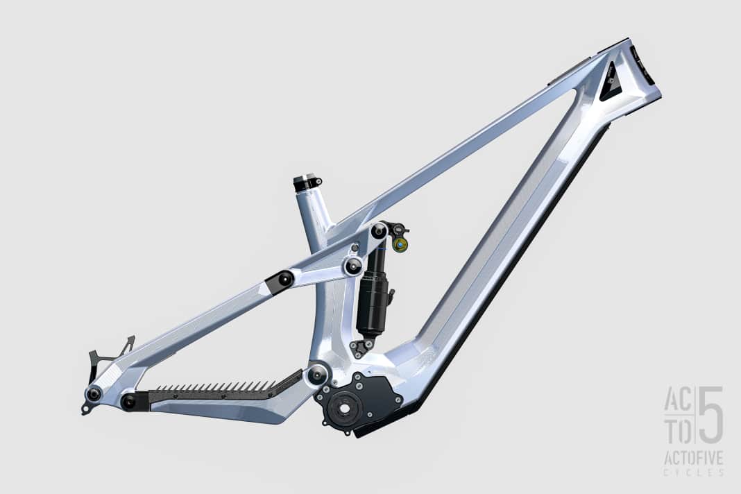 Erster E-Bike-Rahmen von Actofive: komplett CNC-gefräst aus 7075-T6-Aluminium, Viergelenker mit Horst-Link, 170 oder 150 mm Heckfederweg  sowie variable Laufrad- und Geometriekonfigurationen.