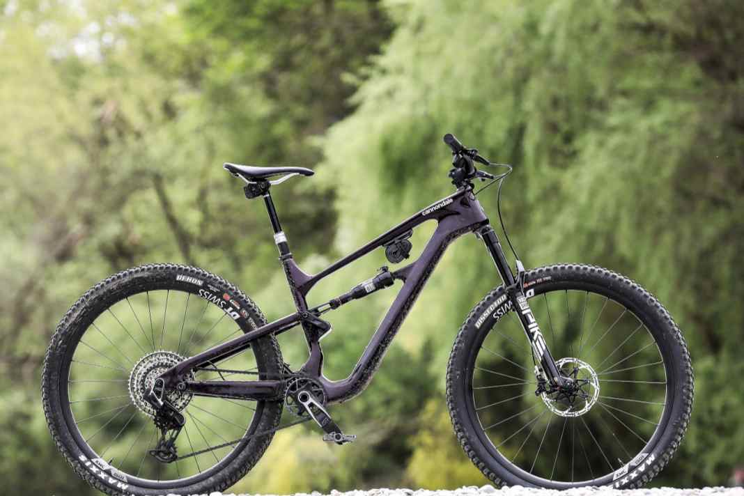 13,1 kg /140/130 mm / 29" / 8499 Euro / Carbon