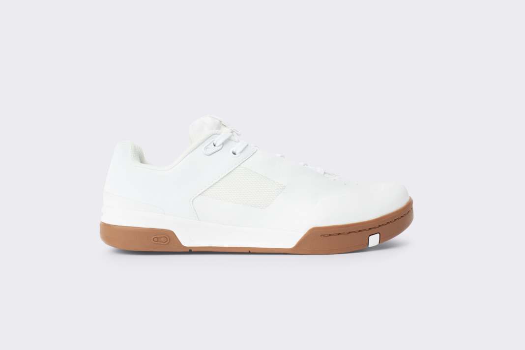 White flat pedal shoes are all the rage. We have subjected these six models to a quick check: Crankbrothers Stamp Lance
