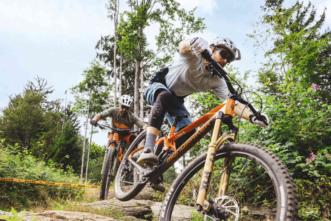 Test: Suspension forks for all-mountain bikes 2025 - Fox 36 Factory (front) vs. Rockshox Lyrik Ultimate
