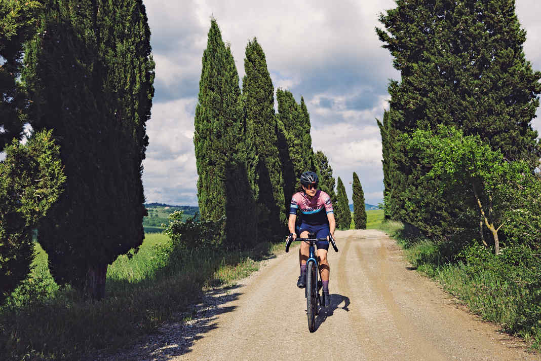 In fifth place among the favourite countries for gravel cycling holidays: Italy. But, of course, the focus is on the unspoilt hinterland of the Apennines.