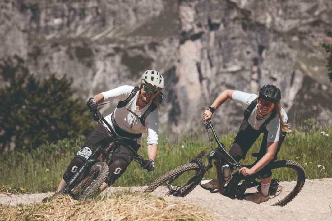 Take time for the right cornering technique! Women are more capable of learning than men, says driving technique specialist Stefan Herrmann.