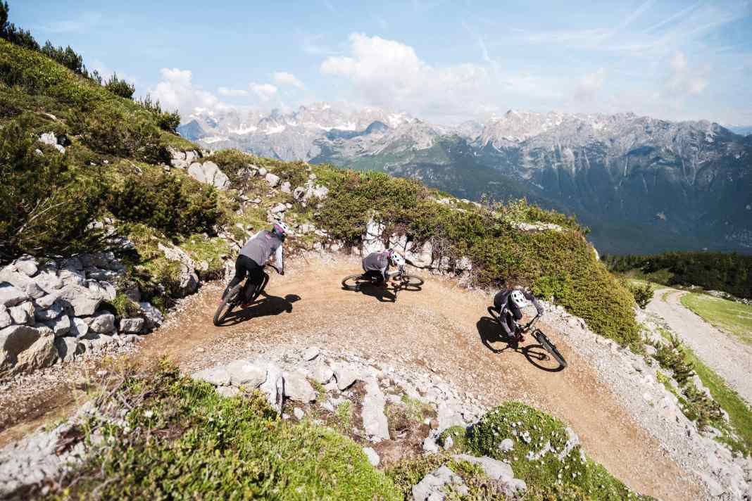 Almost 5 kilometres long and the golden link between the Fai and Andalo zones: the new "Top Gun" trail in the Dolomiti Paganella bike park