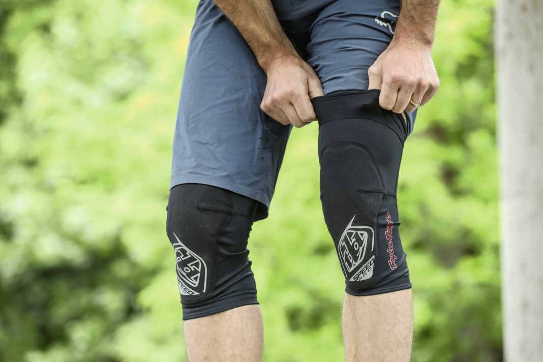 Troy Lee Designs haben mit dem Speed Pro einen besonders leichten Knieschoner für Trail-Abenteuer im Programm. Wie schlägt sich der D3O-Protektor in der Praxis?
