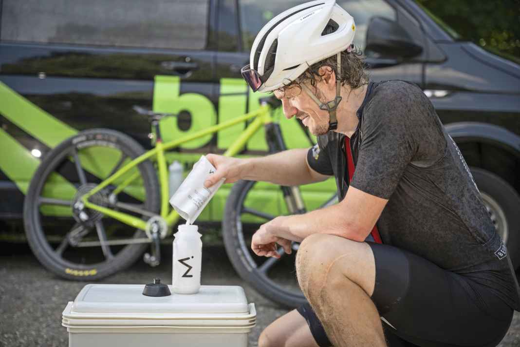 We tested the Maurten Drink Mix 320 Caf 100 under real marathon conditions.