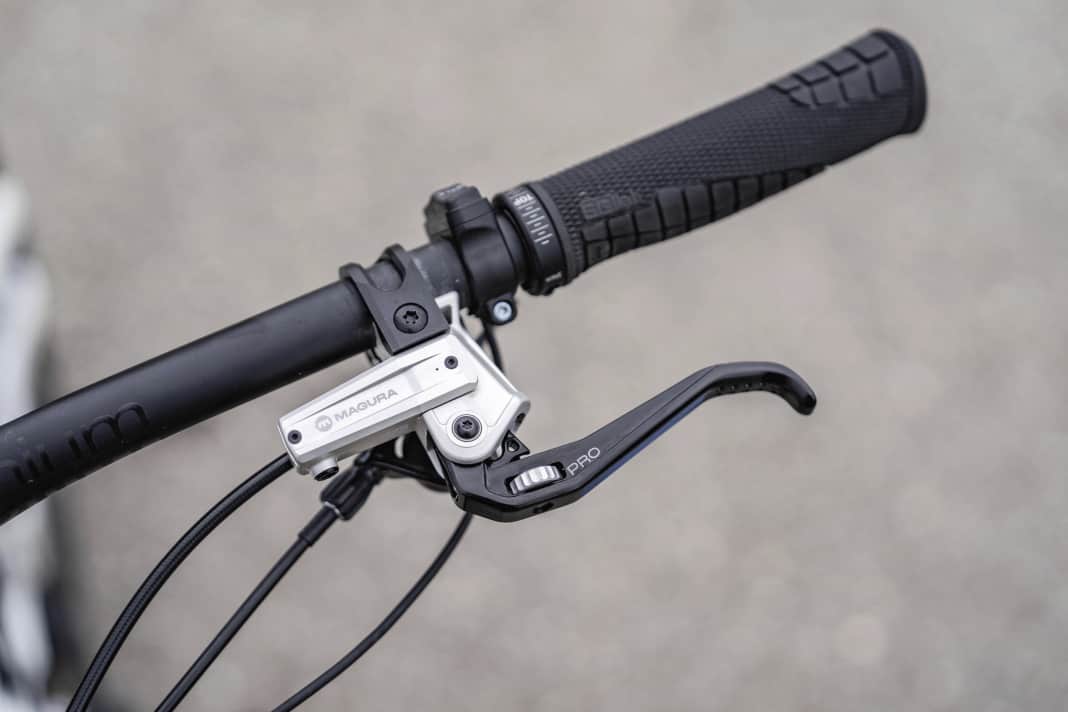 Mit der neuen Race Pro präsentiert Magura ein echtes Highlight: Die neuen Vierkolben-Stopper sollen die stärksten Bremsen der Firmengeschichte sein.