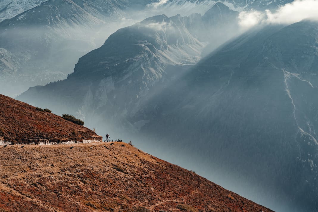 The Brenner border ridge: a true Transalp classic since the very beginning.