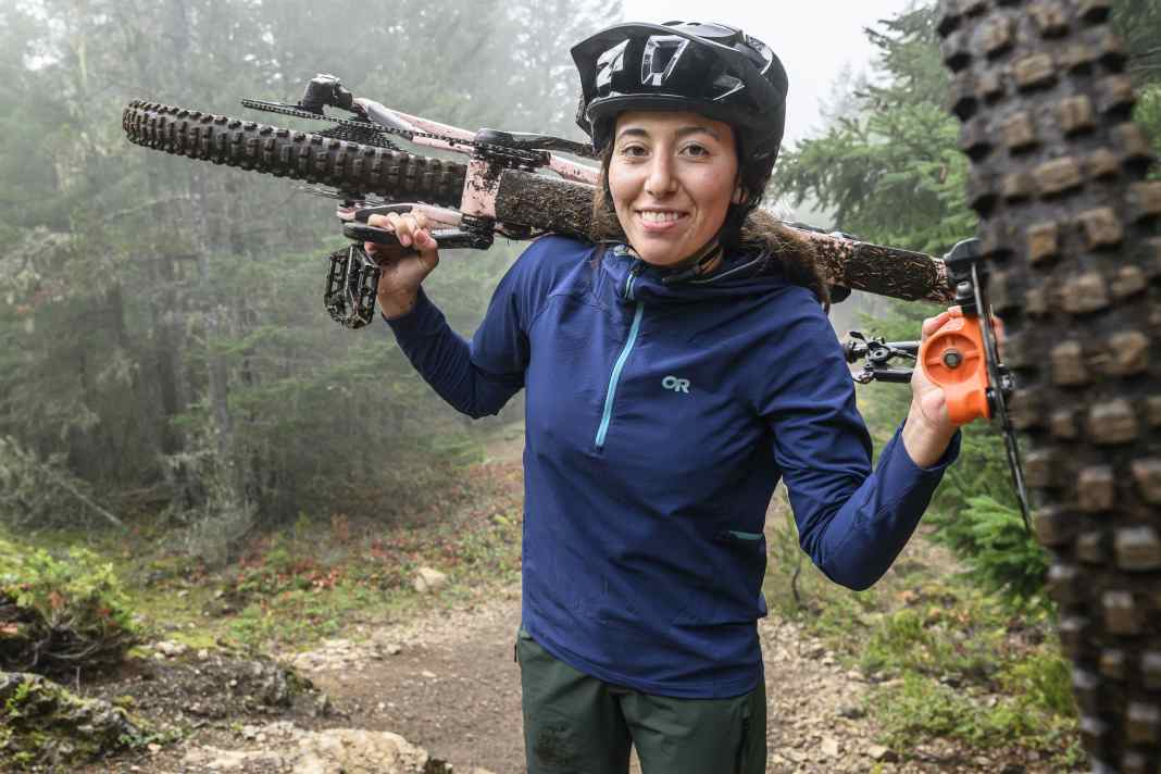 The US manufacturer Outdoor Research is now also making a collection of MTB clothing: Called Freewheel.