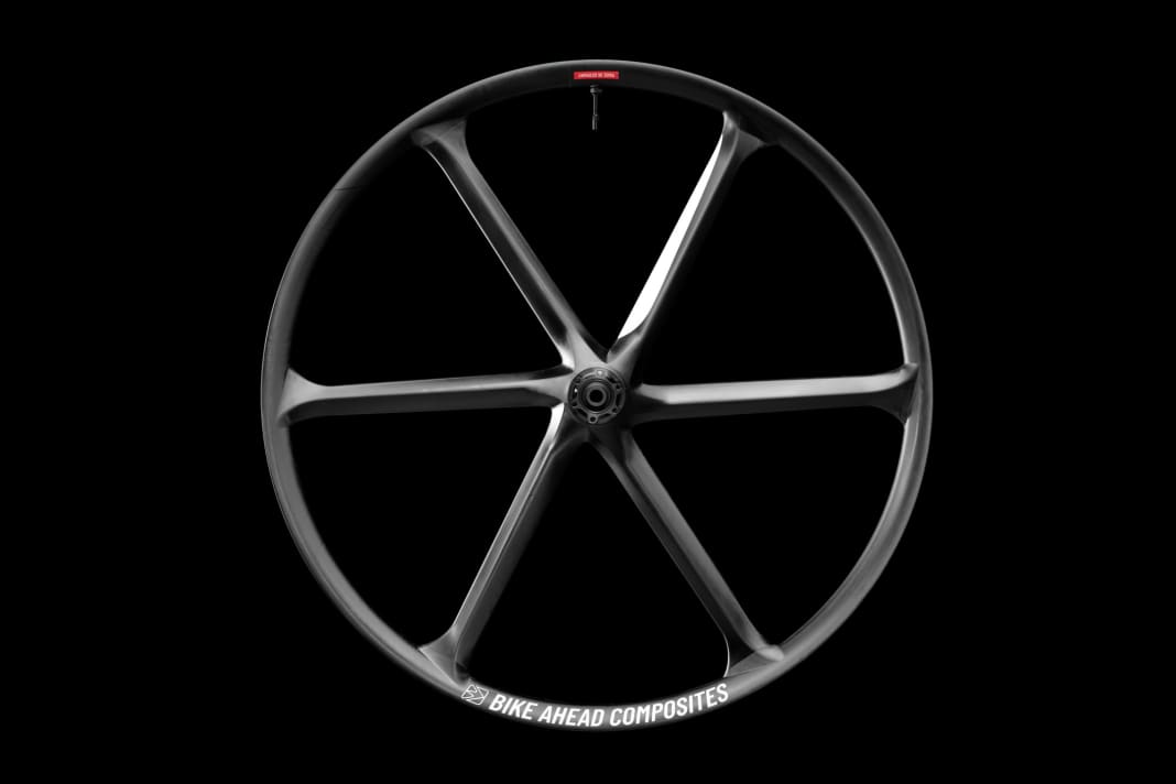 Wie Kunstwerke wirken die Komponenten von Bike Ahead schon fast, da bildet das neue Laufrad Biturbo RSX keine Ausnahme.