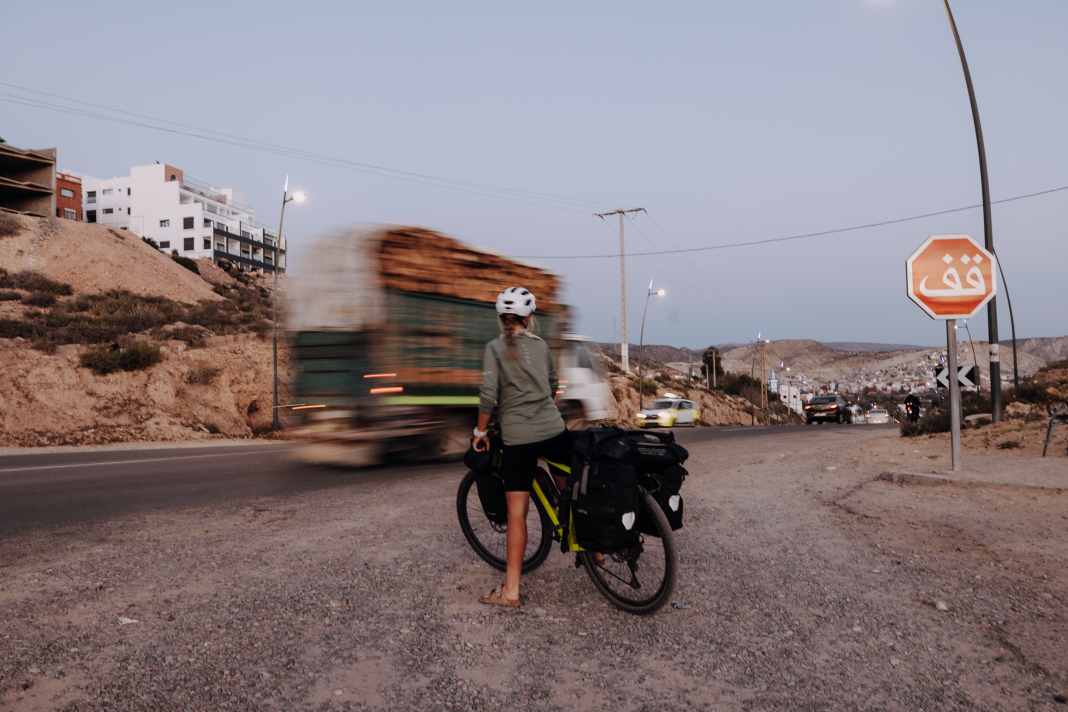 In 45 Minuten mit der Fähre von Spanien nach Marokko übersetzen und plötzlich in einer völlig fremden Welt stehen.