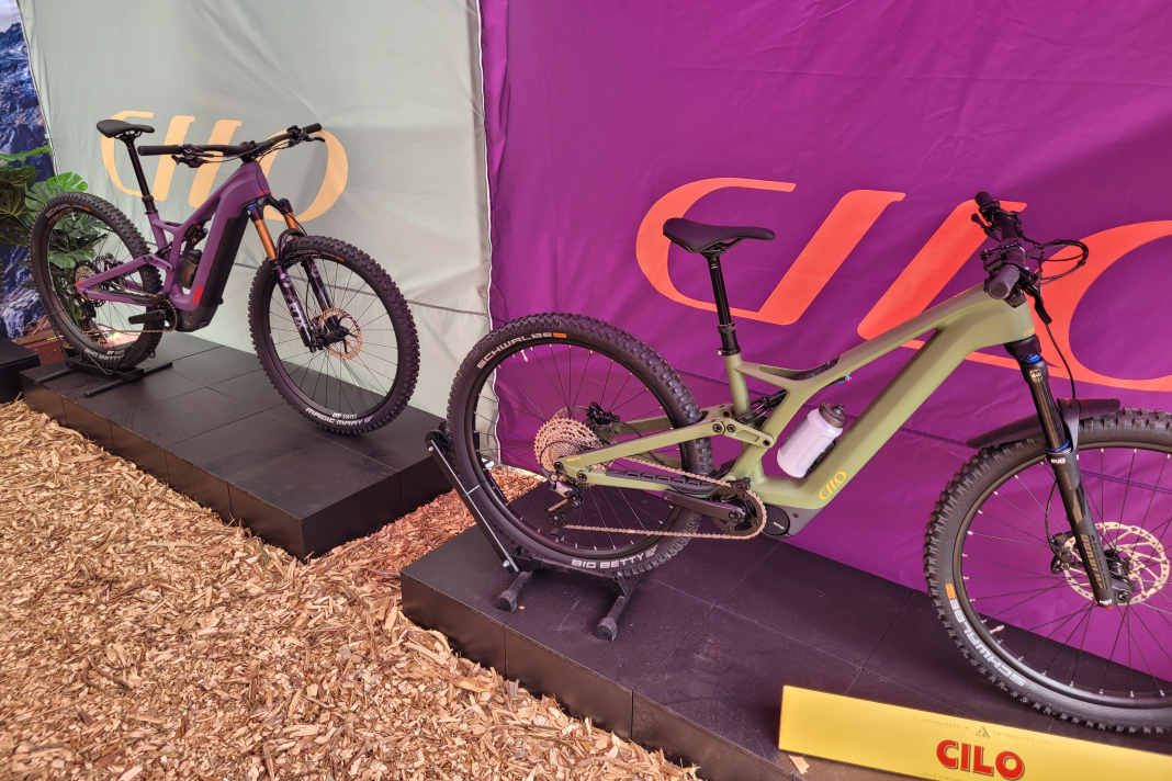 The new E-MTBs from Cilo: Light on the right, Power on the left.