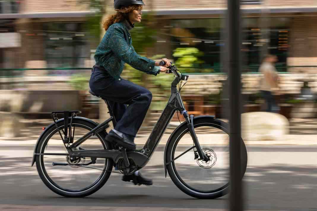 The Charter+ is Trek's new e-bike series for everyday use and touring.