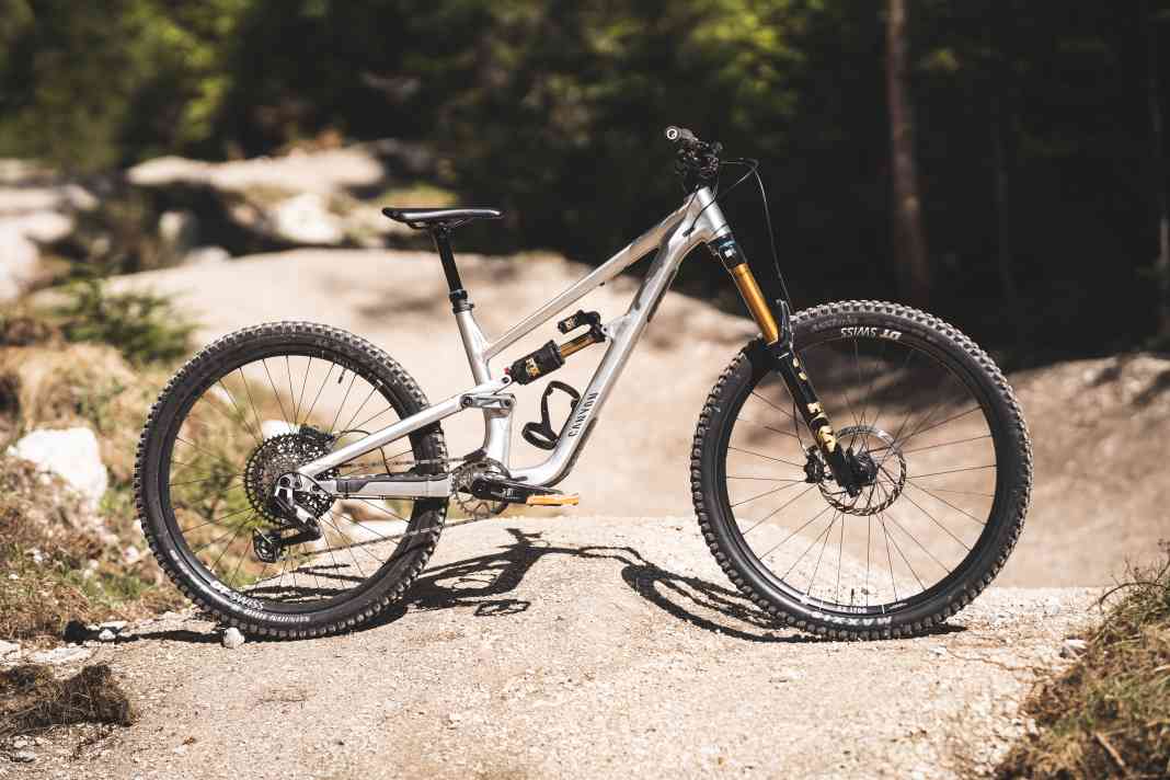 Vom modularen Dropout bis zum Category-5-Rahmen – was das neue Park-Bike von Canyon technisch auszeichnet.