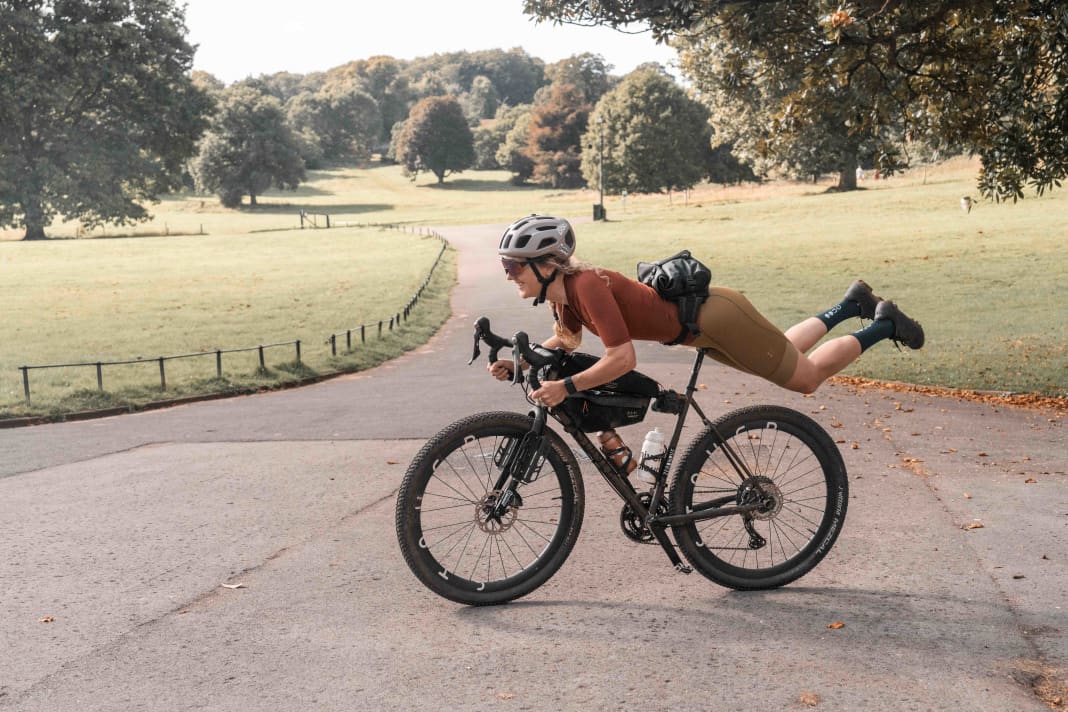 Restrap has a few new products for adventure and everyday life in its programme: all under the name Restrap Travel Range.