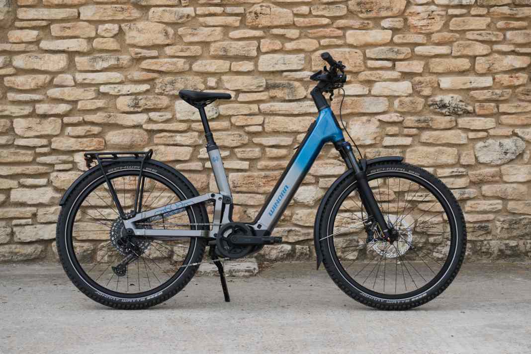 With the Sinus FS, Winora presents a full-suspension e-bike for everyday and touring cyclists.
