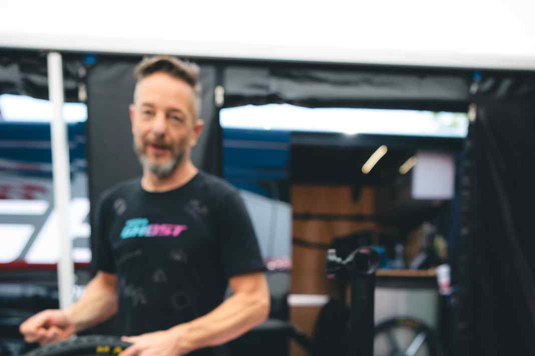 Tidiness is half the battle. Uwe Kampe has meticulously organised his tools so that the right tool is always to hand