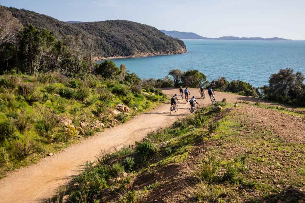 Zu Ostern noch nichts vor? Dann schnell einen Platz zum Pre-Opening in Punta Ala ergattern!