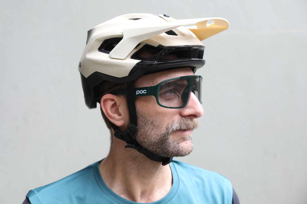 Mit der Aspire will Poc stylishe Optik mit den sportlichen Ansprüchen verquicken. Ob das gelingt?