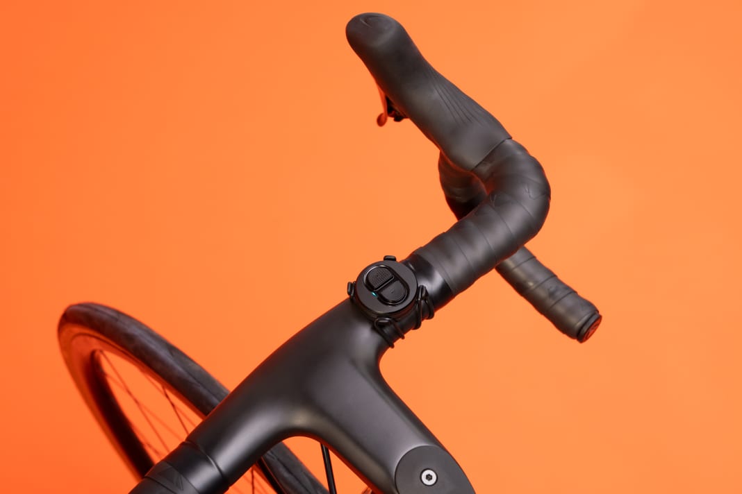 The Zwift Hub can be shifted on road bike handlebars...