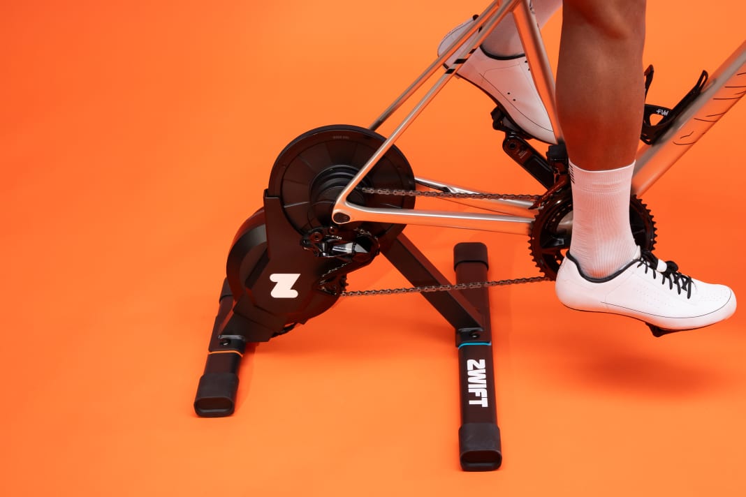 Zwift Hub One Smart Trainer Mit Einem Ritzel Und Virtuellem Schalten 