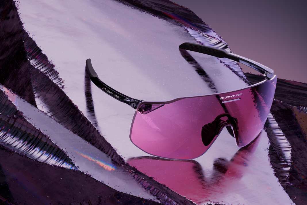 Shimano presents three pairs of glasses in one go: the new S-Phyre SL, Equinox and Pulsar are designed to offer a perfect vision experience with Ridescape technology.