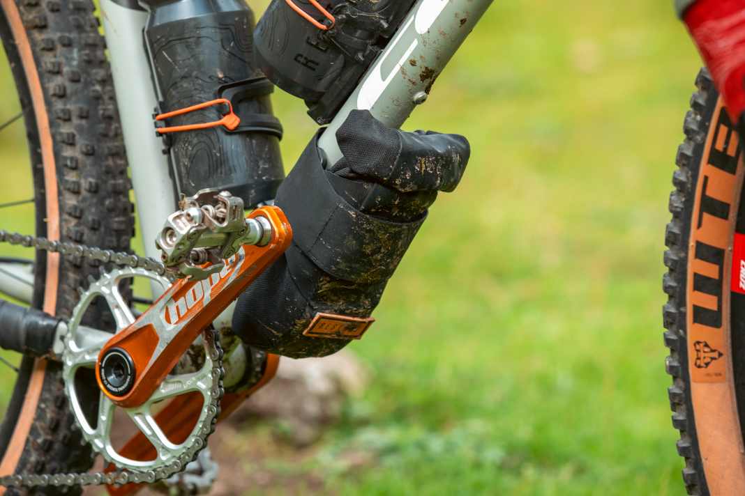 Restrap now offers the Downtube Bag with a capacity of 1.2 litres.