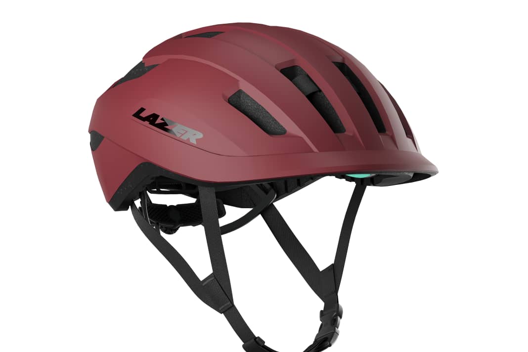 With the new Compact DLX, Lazer is launching a helmet for budget-conscious commuters and city cyclists, priced at under 50 euros.