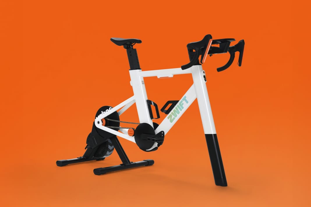 Zwift Ride is a smart indoor bike frame that is compatible with various smart trainers featuring the Zwift Cog. The complete package with the Kickr Core costs 1,199 euros.