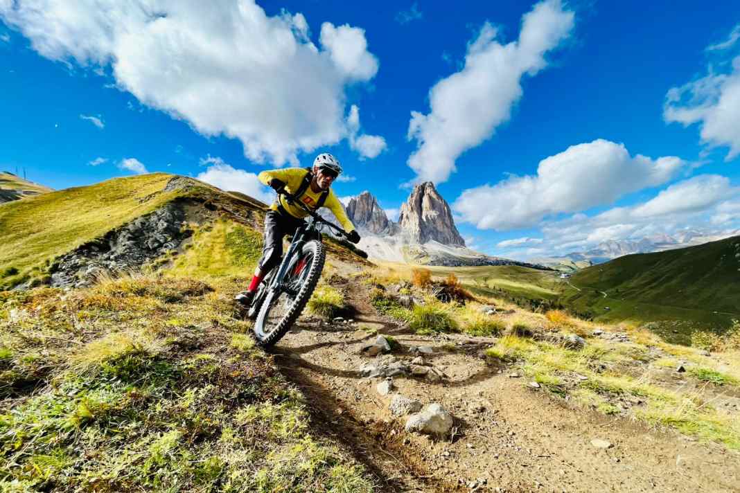 Fall A: Nicht in Deutschland aber ein legaler, ausgeschilderter, touristischer Trail. Unsere Meinung: Darf man sicher teilen, veröffentlichen. Tatort: Dolomiten, Tutti Frutti.