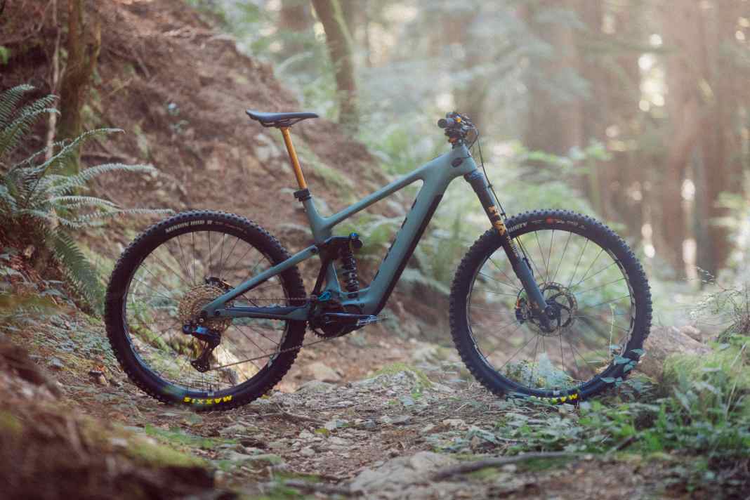 Fox is launching the wireless Transfer Neo dropper post in a new version with 225 millimetres of travel.