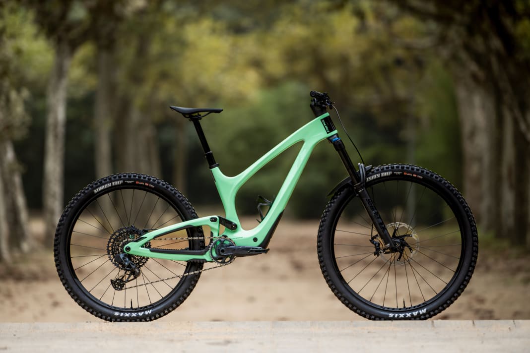 The Unplugged Pro for 8999 euros comes with...