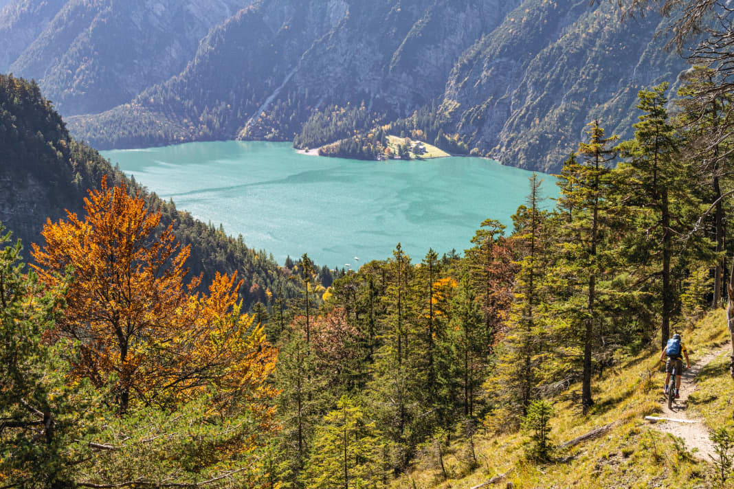 Lake Garda can't be much more beautiful, only bigger - and the lake offers even more trails overall.
