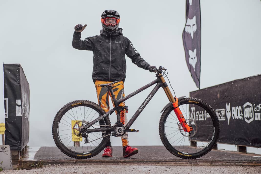 Bock auf Ballern mit Worldcup-Profi Andi Kolb? Aber logo! Trotz Regen, Wind und unter zehn Grad war der Ride mit dem sympathischen Österreicher ausgebucht.