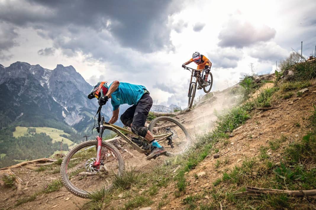 Der Downhill Speedster ist der Stolz der Leoganger, denn hier wird der Worldcup ausgetragen. Doch auch ambitionierte Gravity-Biker haben auf dem Track Spaß, denn "Do or Die"-Stunts muss man keine fürchten.