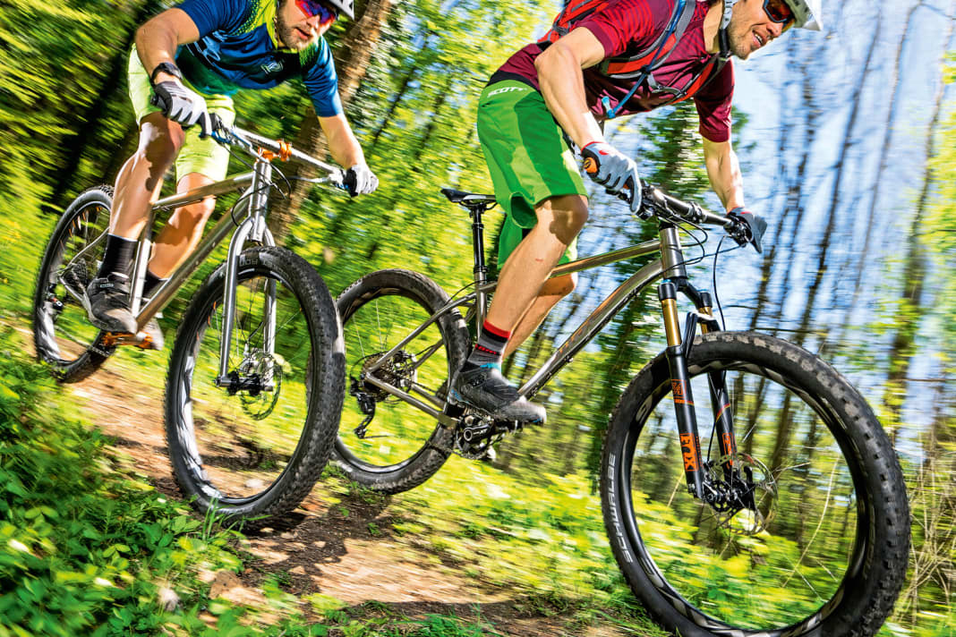Test Duell 2017: Titan-Bikes von Falkenjagd und Pilot