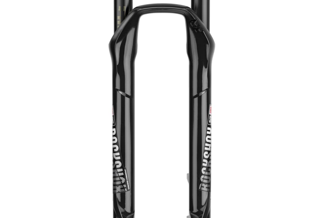 The Reba is the classic mid-range fork from Rockshox. The model for the XC/trail sector with 100 or 130 millimetres, aluminium chassis, fine response and motion control damping will cost 550 to 630 euros.