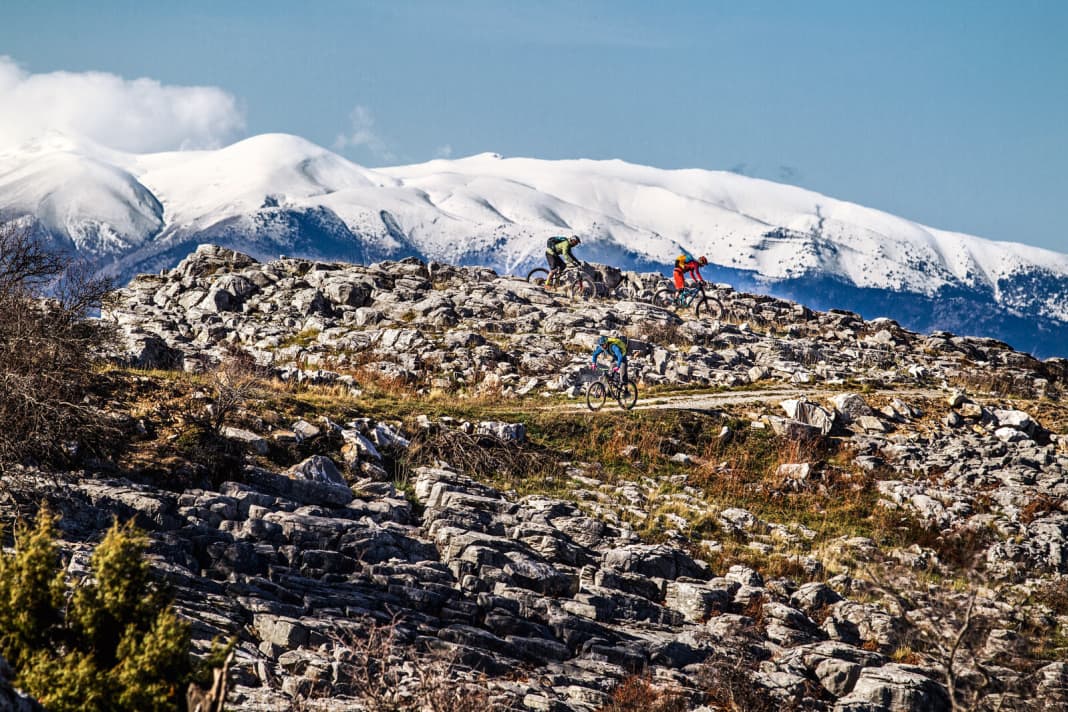 Der schneebedeckte Olymp im November