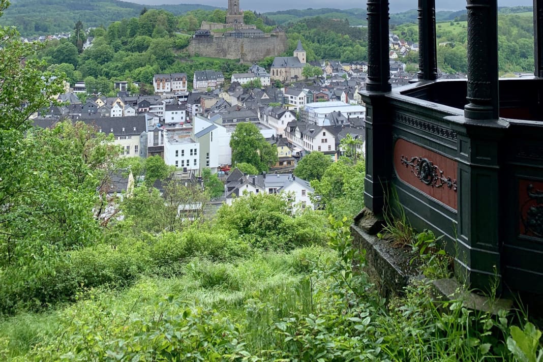 Out of Dillenburg, into the trails.