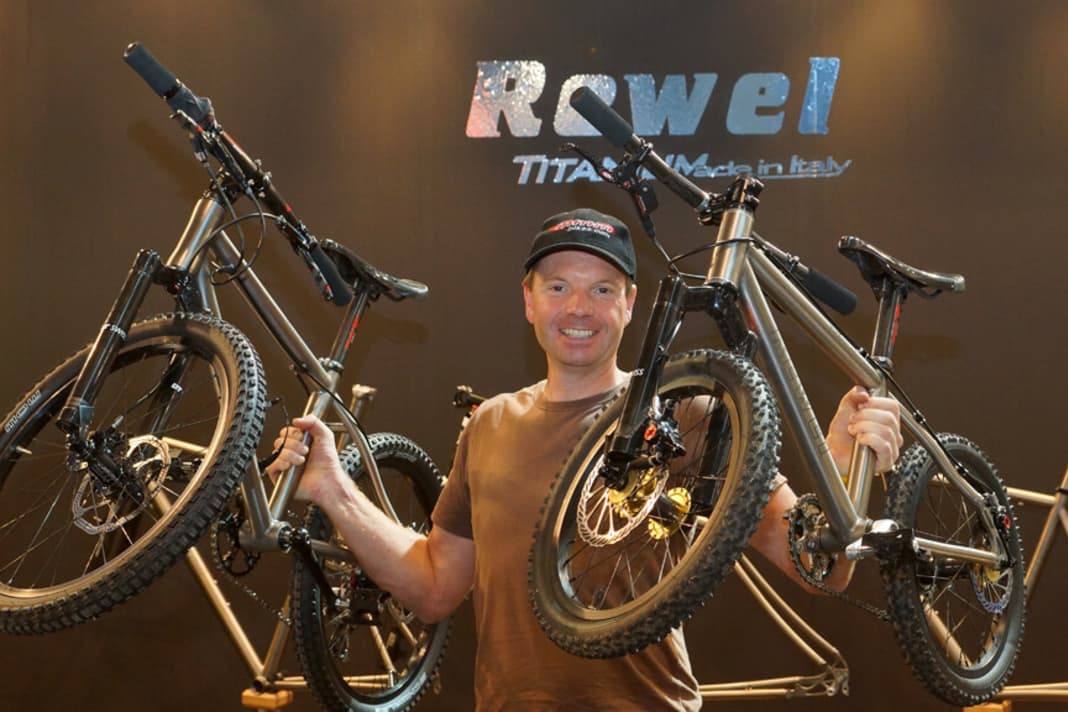 Papa Michael baut sich gerne Titan-Bikes für seinen Sohn zusammen.