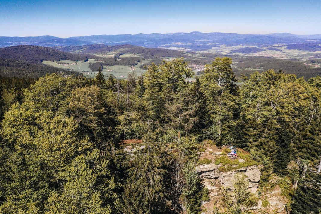 The Rauhe Kulm (1050 m) marks one of the 8 thousand metre peaks on our two-day tour through the centre of the Bavarian Forest.