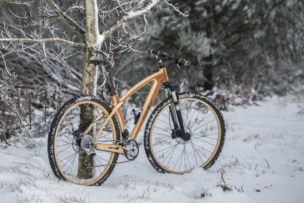 Selbst härtesten Bedingungen soll das Cyclowood-Mountainbike standhalten. Ganz egal ob Eiseskälte, Nässe oder Schlamm.