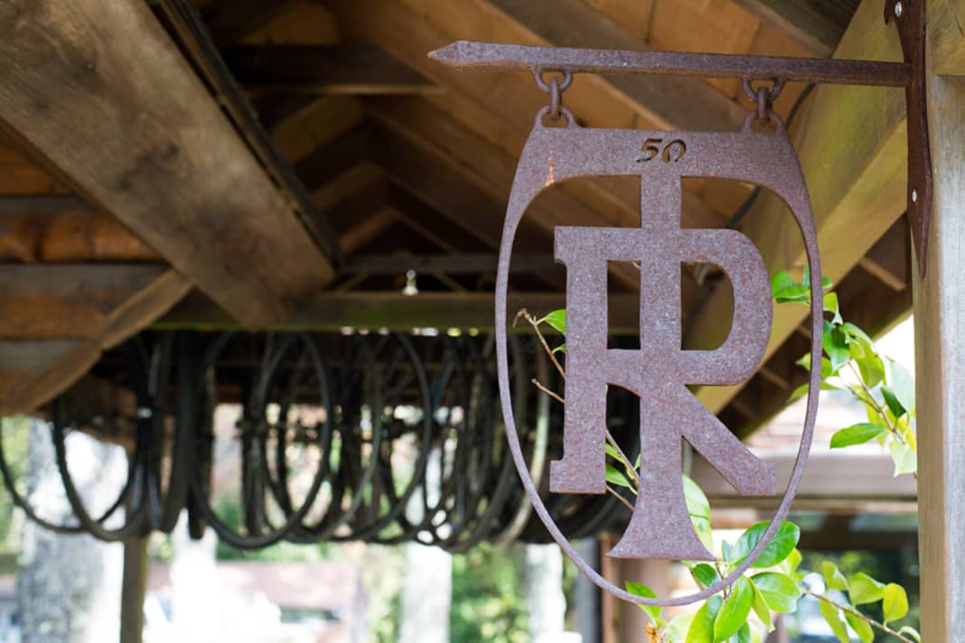 Das Original: Toms Logo ziert jeden seiner Rahmen und den Eingang seiner Werkstatt.