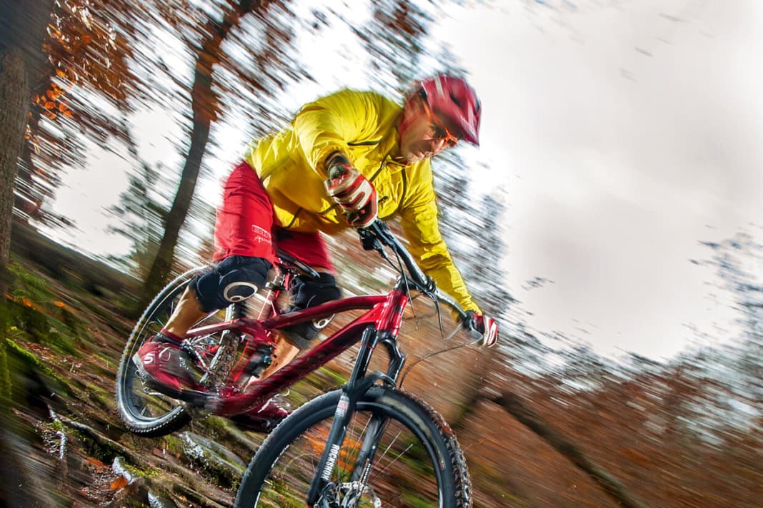Technically easy - mentally challenging. On the root descent, it's all or nothing! Especially when it's wet. Stopping in the middle is not an option!