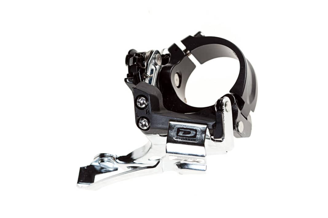 Top Swing/Low Clamp This variant is clamped just above the bottom bracket and also requires a classic round seat tube. Shimano spacers compensate for the diameter.