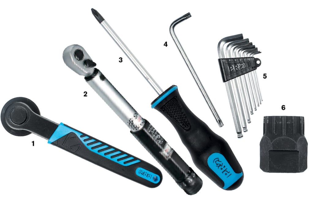 Diese Werkzeuge brauchen Sie: 1. Innenlagerwerkzeug, 2. Drehmomentschlüssel, 3. Schraubendreher, 4. 25er-Torx, 5. Inbus-Schlüssel, 6. Kassettenabzieher