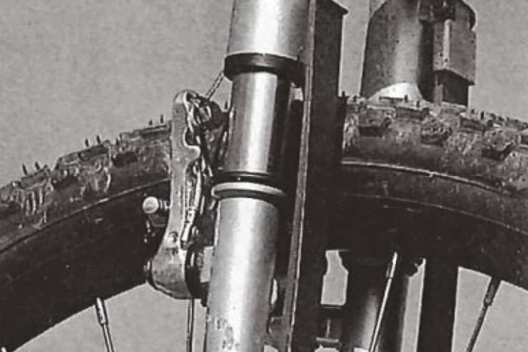 1991: Carbon leaf springs from Checker Pig.