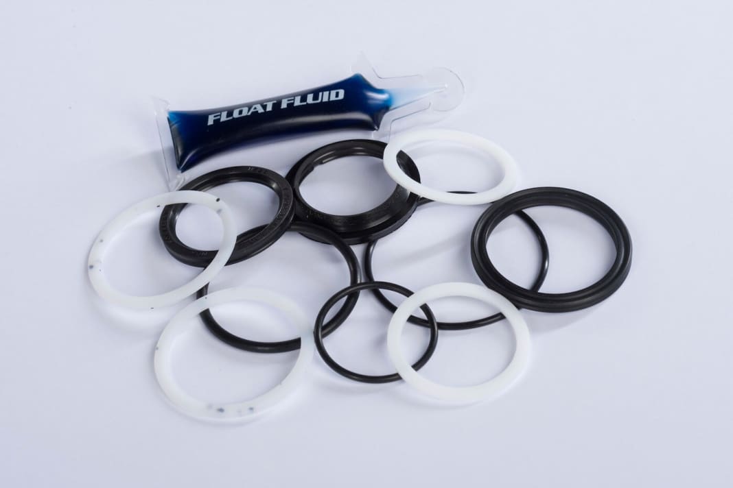 This is what the Fox service kit for Float shocks looks like. This is what you need for a small service.