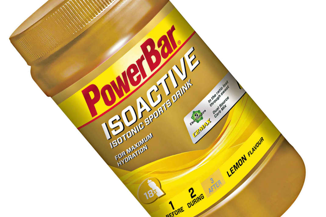 Powerbar Iso Active

 During exercise, the body primarily needs fluids. It's good if electrolytes such as sodium, chloride, potassium, magnesium and calcium are added. Powerbar Isoactive provides all of these. 600 grams, price 9.95 euros. www.powerbar.eu
