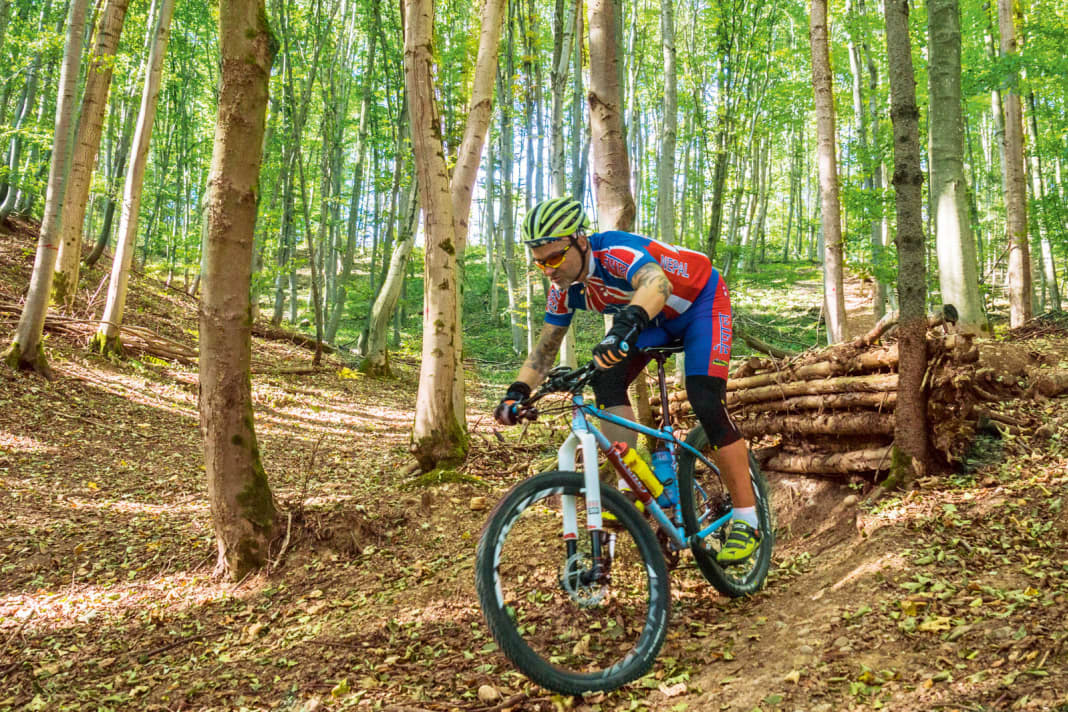 Bends, roots, ramps: the loop has everything to get the happiness hormones flowing. One big problem. You can't be jubilant and write extreme sports history at the same time.